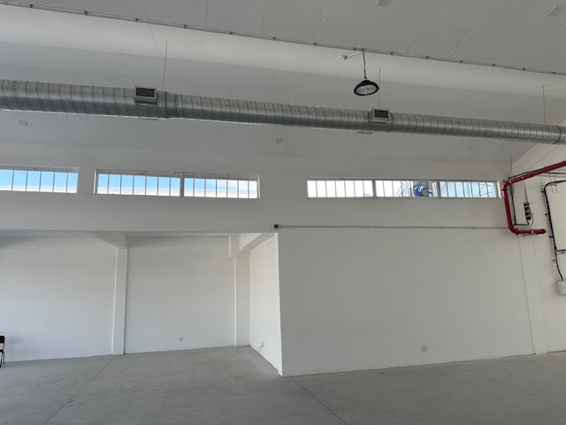 To Let commercial Property for Rent in Maitland Western Cape